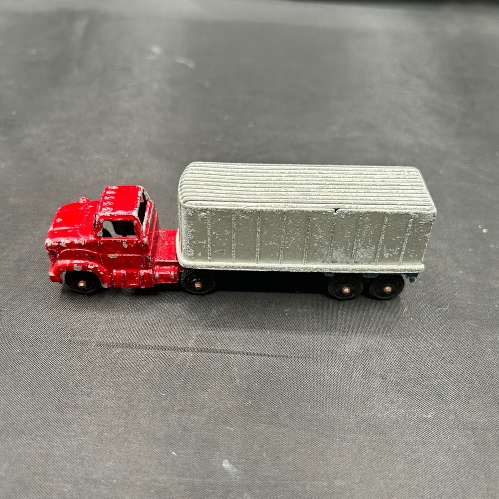 Vintage Tootsietoy Ford Semi Truck Trailer Red Silver Diecast Chicago USA Toy